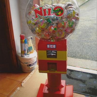 Máquina de bolas regalo NILO